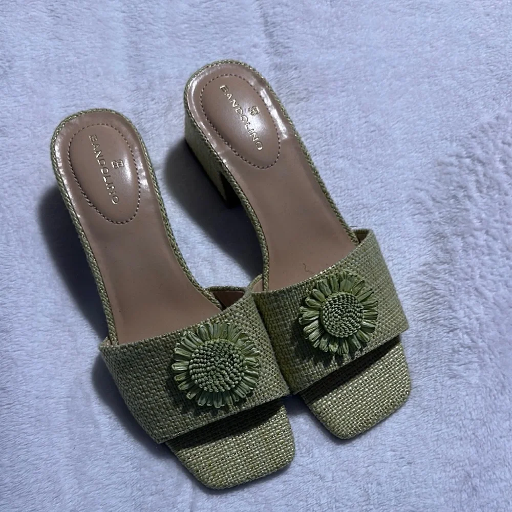 Bandolino Green Mules with Nature-Inspired Design - Picture 1 of 8